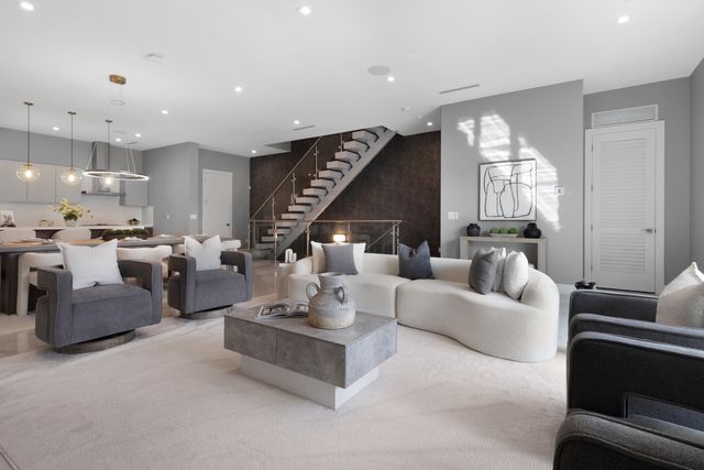 15 SE 11th Avenue, Fort Lauderdale, FL 33301