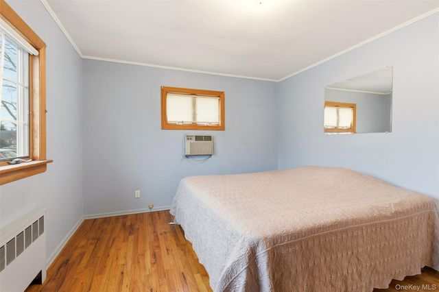 14 Starlight Court, West Babylon, NY 11704