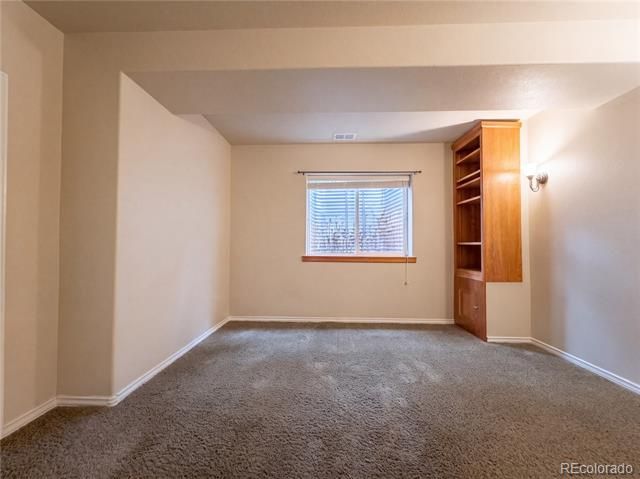 1138 Wyndemere Circle, Longmont, CO 80504