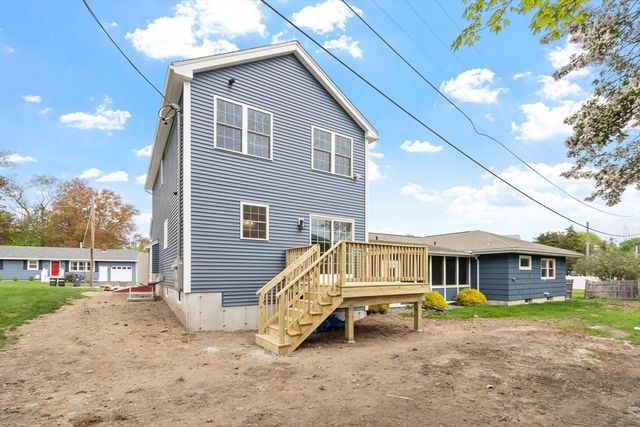 22 Greystone 22, Haverhill, MA 01835
