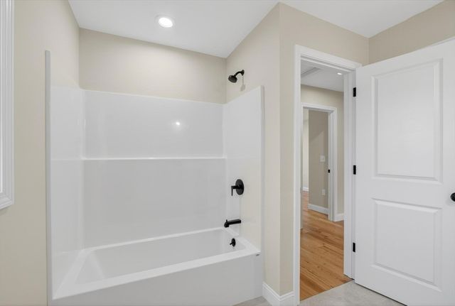 22 Greystone 22, Haverhill, MA 01835