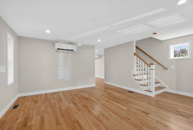 22 Greystone 22, Haverhill, MA 01835