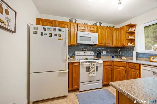 925 Oronoke Road 41D, Waterbury, CT 06708