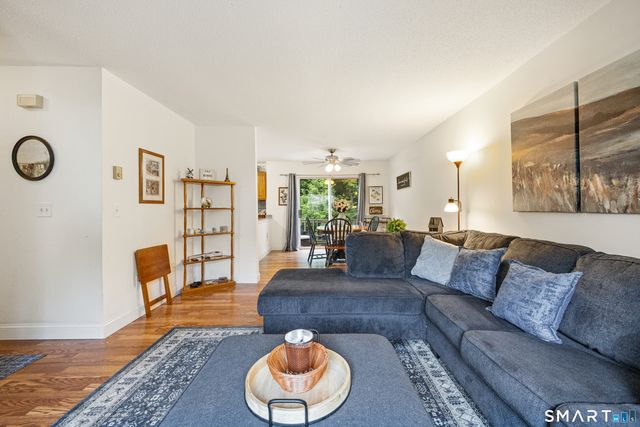 925 Oronoke Road 41D, Waterbury, CT 06708