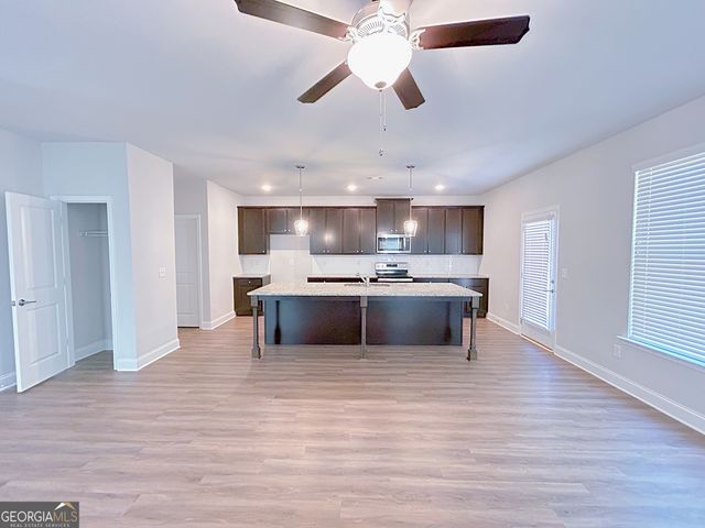 2586 Mills Commons Drive, Decatur, GA 30034