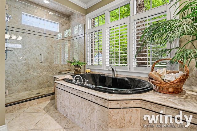 7897 Lakewood Drive, Coloma, MI 49038