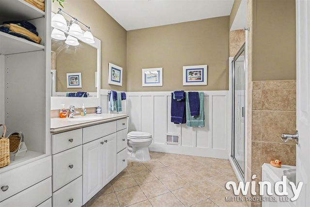 7897 Lakewood Drive, Coloma, MI 49038