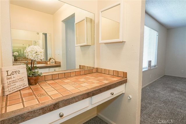 19 Sun Valley Court, Merced, CA 95348