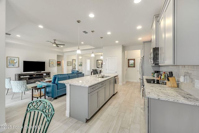 2003 Killian Drive NE, Palm Bay, FL 32905