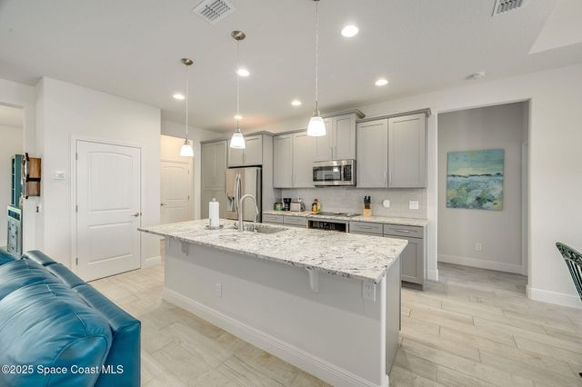 2003 Killian Drive NE, Palm Bay, FL 32905