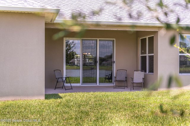 2003 Killian Drive NE, Palm Bay, FL 32905
