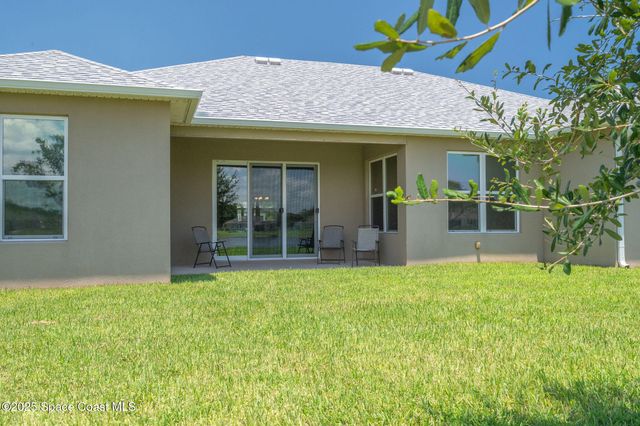 2003 Killian Drive NE, Palm Bay, FL 32905