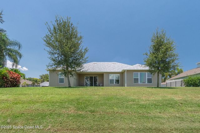 2003 Killian Drive NE, Palm Bay, FL 32905
