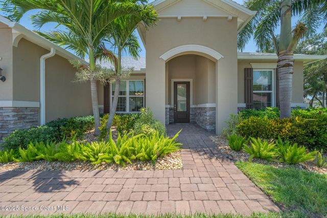 2003 Killian Drive NE, Palm Bay, FL 32905