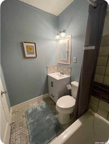 326 E French Pl, San Antonio, TX 78212