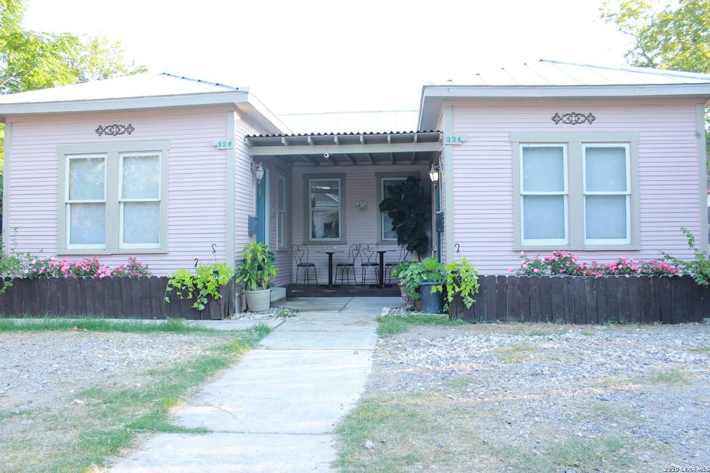 326 E French Pl, San Antonio, TX 78212