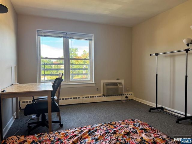 2200 Center Avenue E7, Fort Lee, NJ 07024