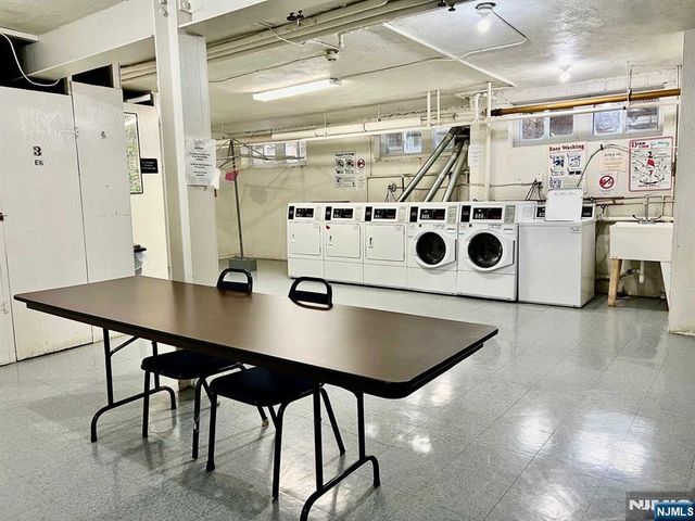 2200 Center Avenue E7, Fort Lee, NJ 07024