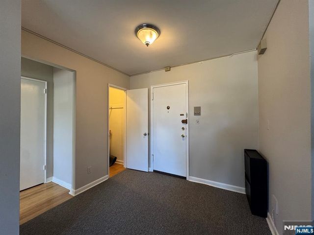 2200 Center Avenue E7, Fort Lee, NJ 07024