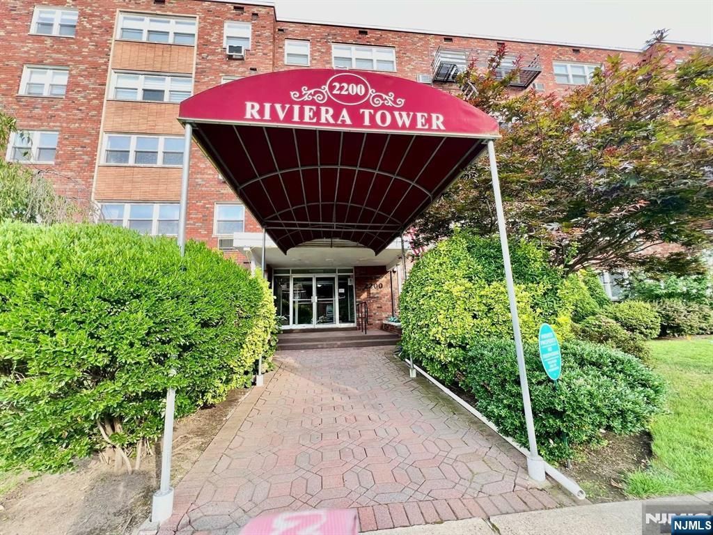 2200 Center Avenue E7, Fort Lee, NJ 07024