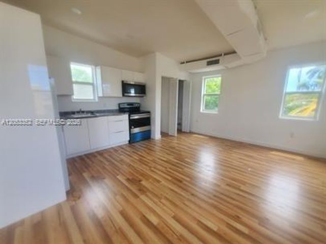 101 SE 2nd Street 2, Dania Beach, FL 33004