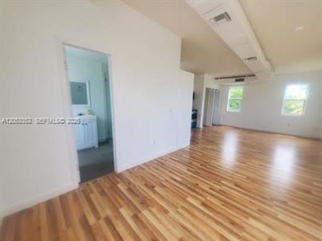 101 SE 2nd Street 2, Dania Beach, FL 33004