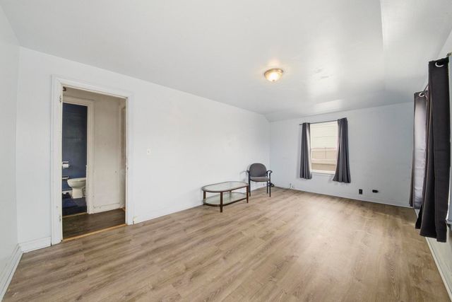 1819 Hartrey Avenue, Evanston, IL 60201