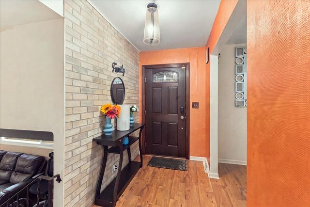 23949 W Plainsman Circle, Plainfield, IL 60586