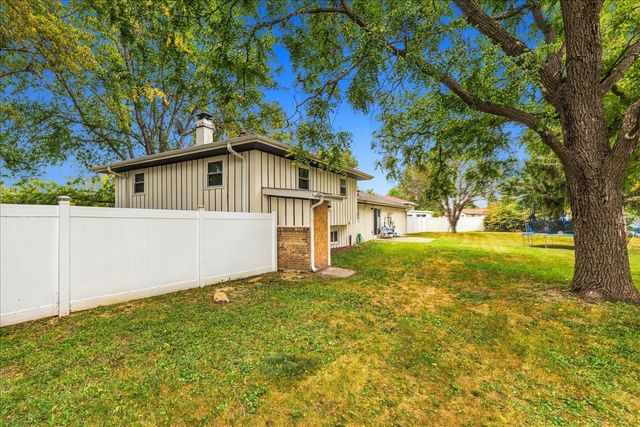 23949 W Plainsman Circle, Plainfield, IL 60586