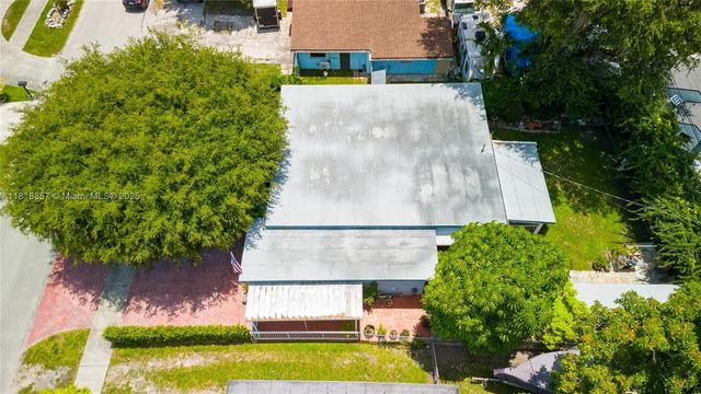 7110 SW 13th Ter, Miami, FL 33144
