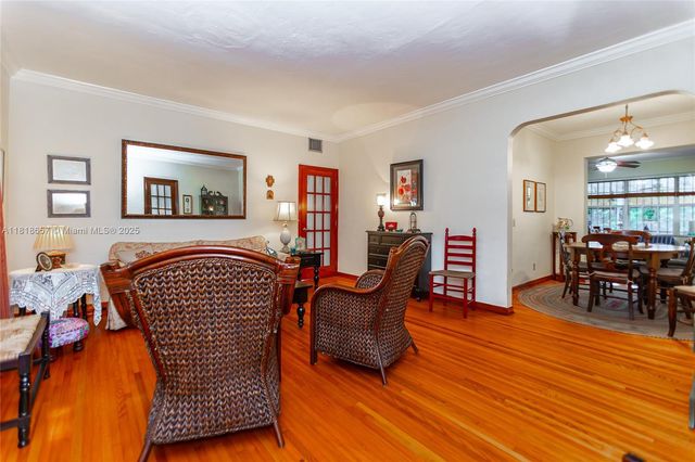 7110 SW 13th Ter, Miami, FL 33144