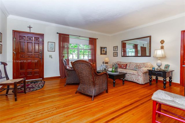 7110 SW 13th Ter, Miami, FL 33144