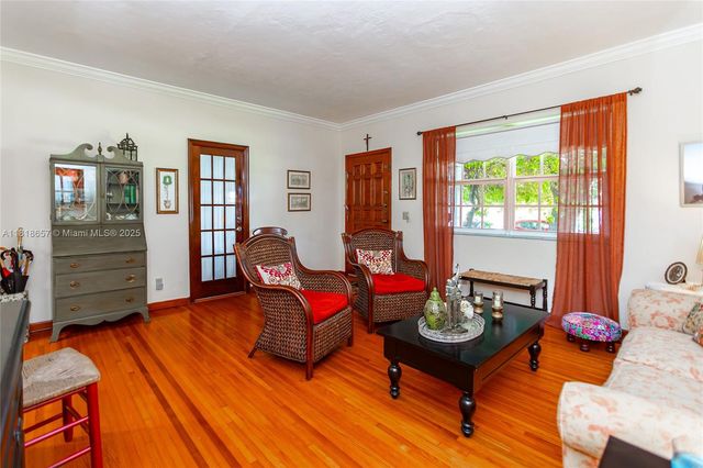 7110 SW 13th Ter, Miami, FL 33144