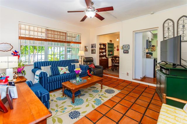 7110 SW 13th Ter, Miami, FL 33144