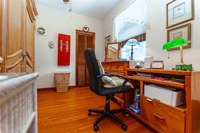 7110 SW 13th Ter, Miami, FL 33144