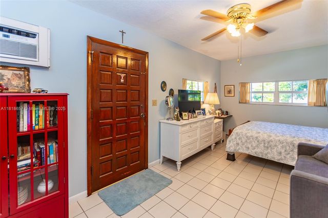 7110 SW 13th Ter, Miami, FL 33144