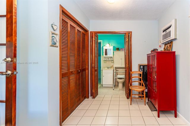 7110 SW 13th Ter, Miami, FL 33144