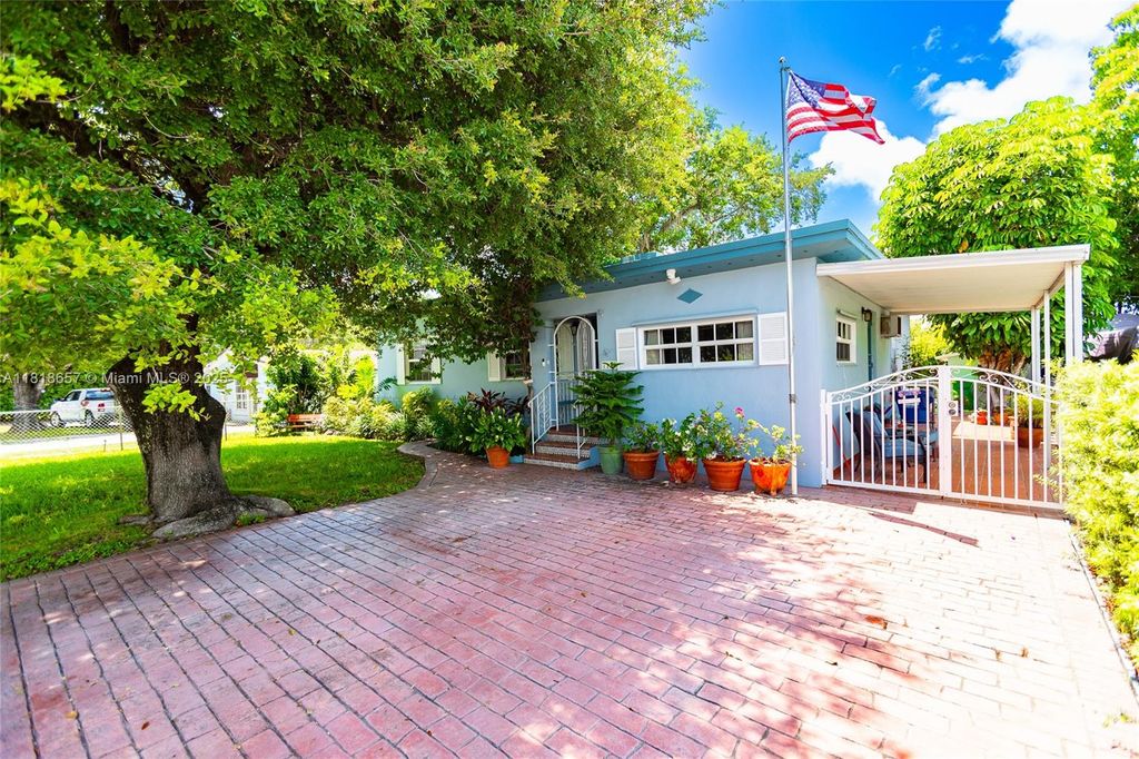 7110 SW 13th Ter, Miami, FL 33144