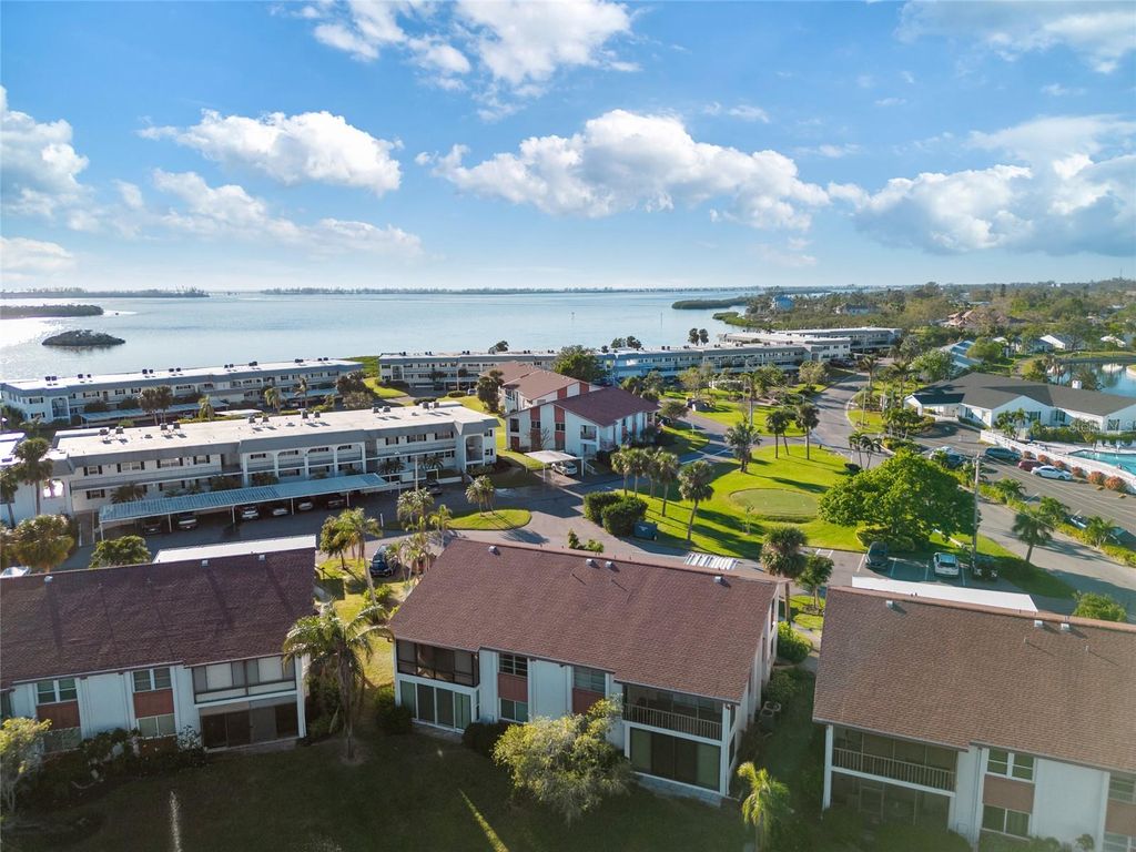 4859 INDEPENDENCE DRIVE, BRADENTON, FL 34210 — photo 5