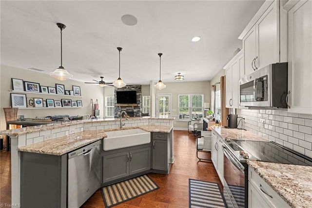 5159 Sedge Hollow Drive, Kernersville, NC 27284