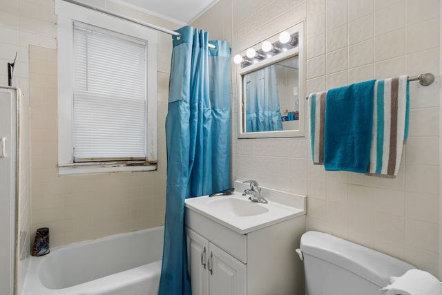 3537 N Natoma Avenue, Chicago, IL 60634