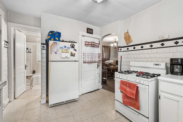 3537 N Natoma Avenue, Chicago, IL 60634