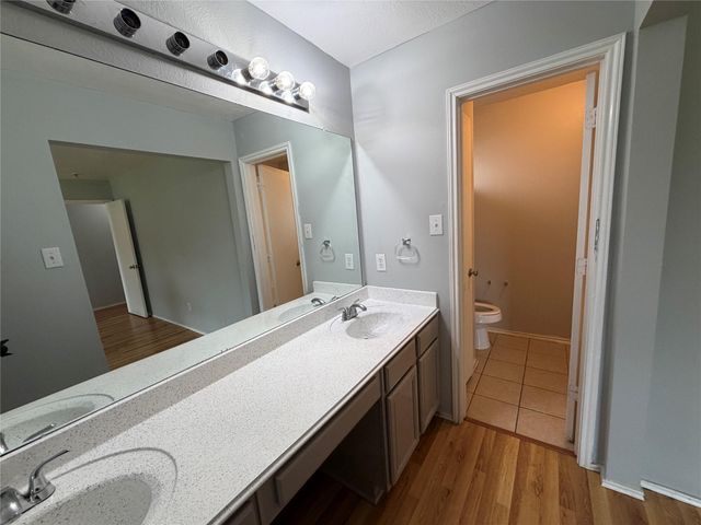7427 Briargate Drive, Houston, TX 77489