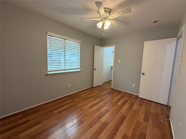 7427 Briargate Drive, Houston, TX 77489