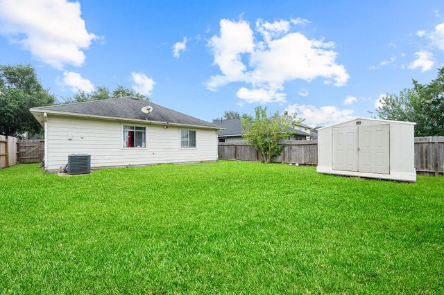 7427 Briargate Drive, Houston, TX 77489