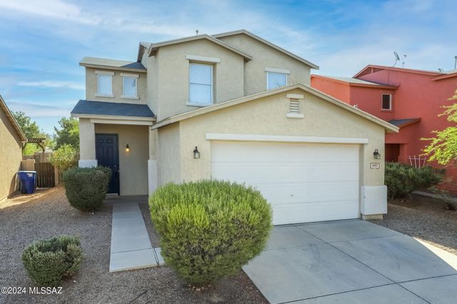 2083 S McConnell Drive, Tucson, AZ 85710