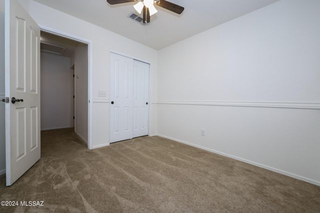 2083 S McConnell Drive, Tucson, AZ 85710