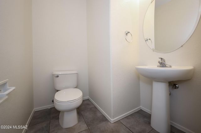 2083 S McConnell Drive, Tucson, AZ 85710