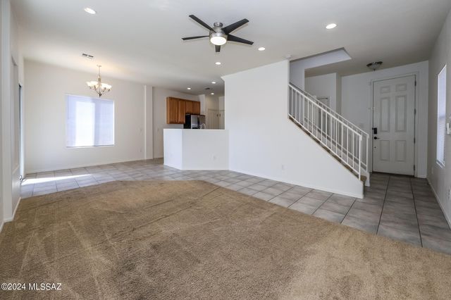 2083 S McConnell Drive, Tucson, AZ 85710