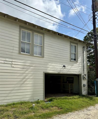 1009 Sealy Street, Galveston, TX 77550